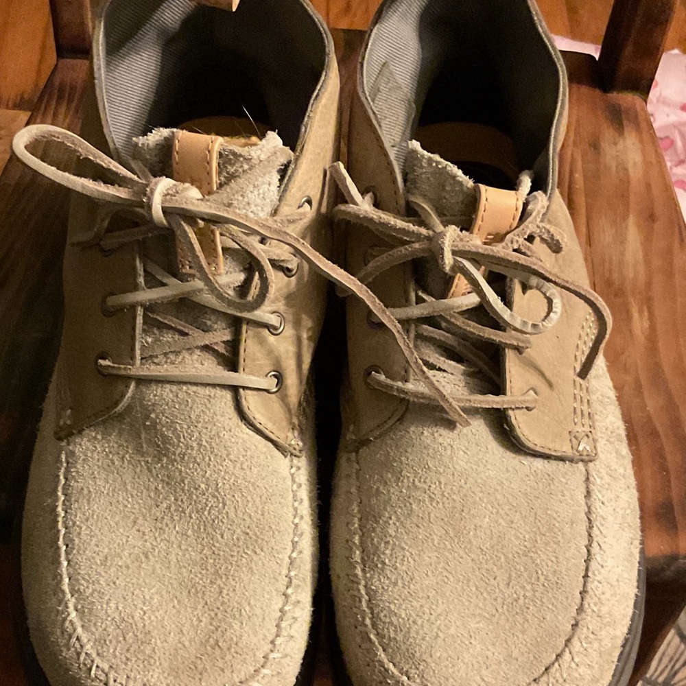 Dr Martens suede and leather upper.  Brand new never worn. W11 M10 UK9